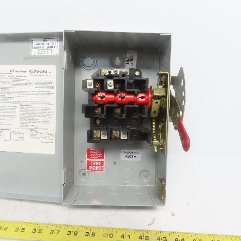 General Electric TG3221 Model 8 30A 240V 2P 1PH Fusible Safety Disconnect Switch