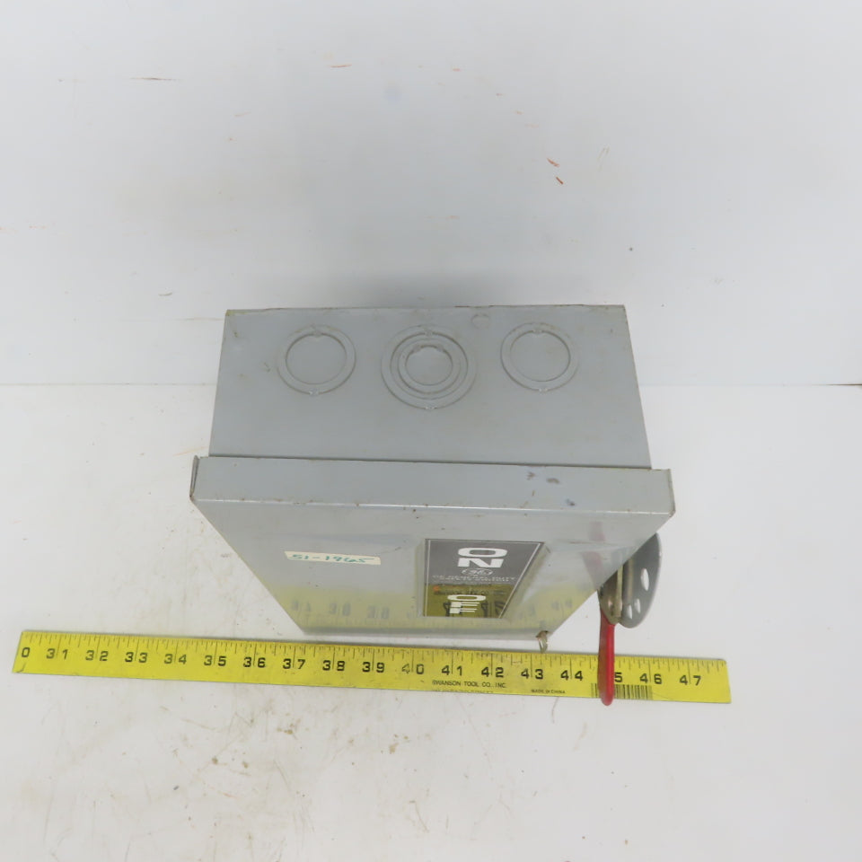 General Electric TG3221 Model 8 30A 240V 2P 1PH Fusible Safety Disconnect Switch