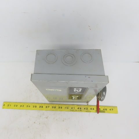 General Electric TG3221 Model 8 30A 240V 2P 1PH Fusible Safety Disconnect Switch