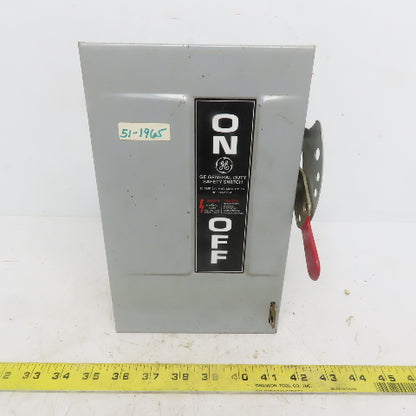 General Electric TG3221 Model 8 30A 240V 2P 1PH Fusible Safety Disconnect Switch