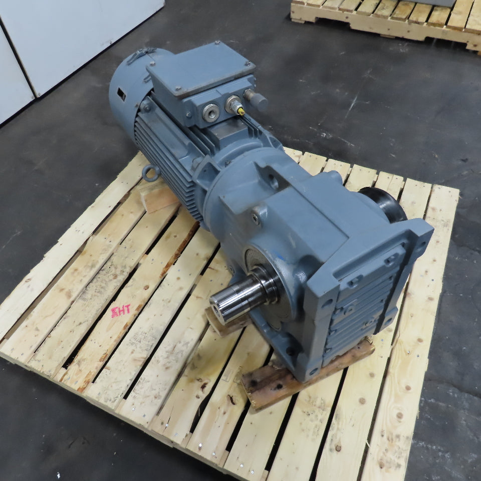 Sew KH97B 18.96:1 93RPM Output 1760RPM Rear Shaft 18.5kW 266/460V Gear Motor