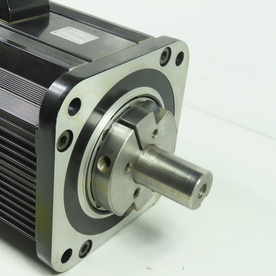 Yaskawa SGMG-44V 2AB 4.4kw AC Servo Motor 200V 1500RPM