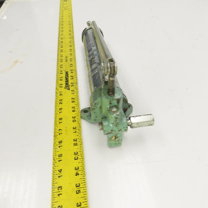 Lincoln Industrial 83817 Manual Grease Pump 0.1 in³/stroke 1 LB Reservoir