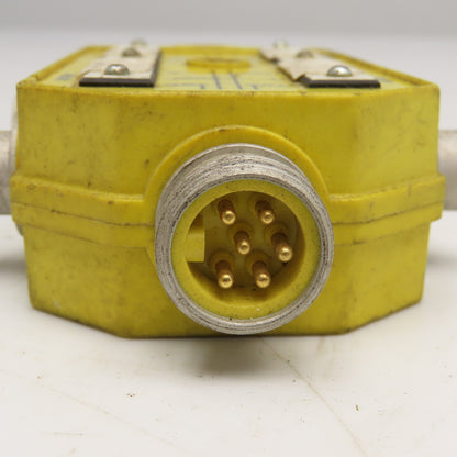 Daniel Woodhead Brad Harrison 702P401G 4 Way Power Distribution Interface Box