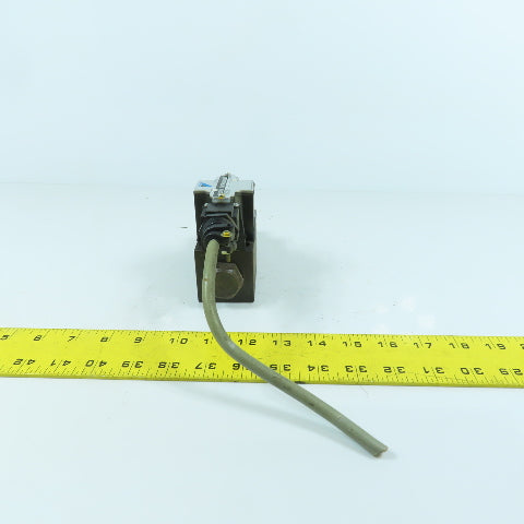 Daikin KS0-G02-2BA-10 4/3 Position Single Solenoid Hydraulic Control Valve 100V