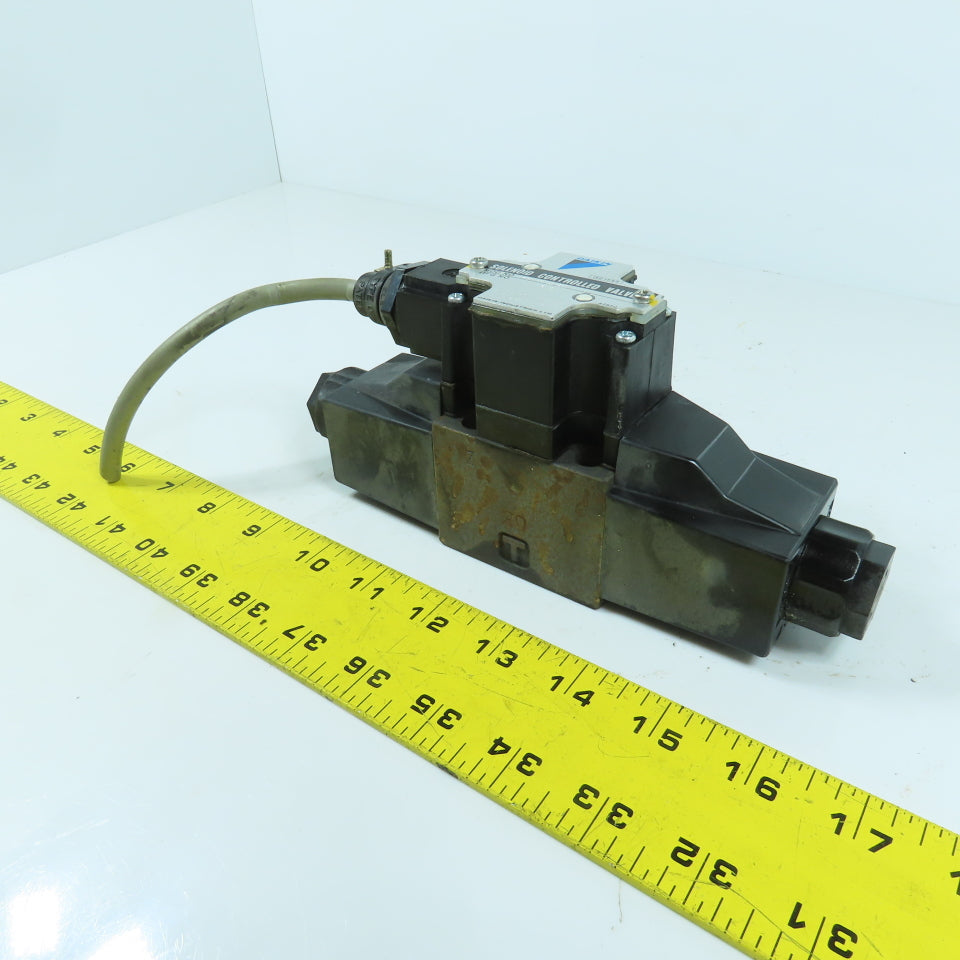 Daikin KS0-G02-2DA-10 4/3 Position Double Solenoid Hydraulic Control Valve