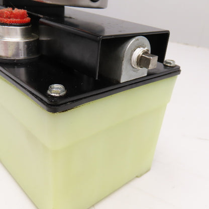 Hytec 100987 Model G 4800PSI Compact Pneumatic Hydraulic Pump 1/4" NPT