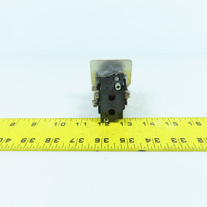 Cutler Hammer 10250T Momentary Contact Illuminated Red Push Button 250V