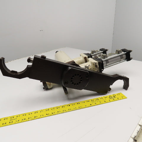 Mitsubishi M-V55B ATC Automatic Tool Changer Arm Assembly CAT 40