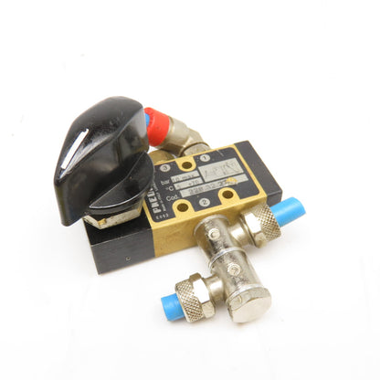 Pneumax 229.32.27 2 Position Manually Actuated Pneumatic Valve G1/8" 145PSI