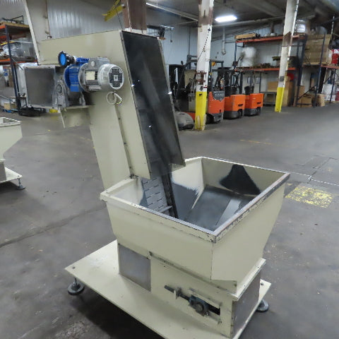 2A S.r.l 9-3/4" x 54" Hopper Feed Discharge Incline Conveyor 1.1-7.1FPM 230/480V
