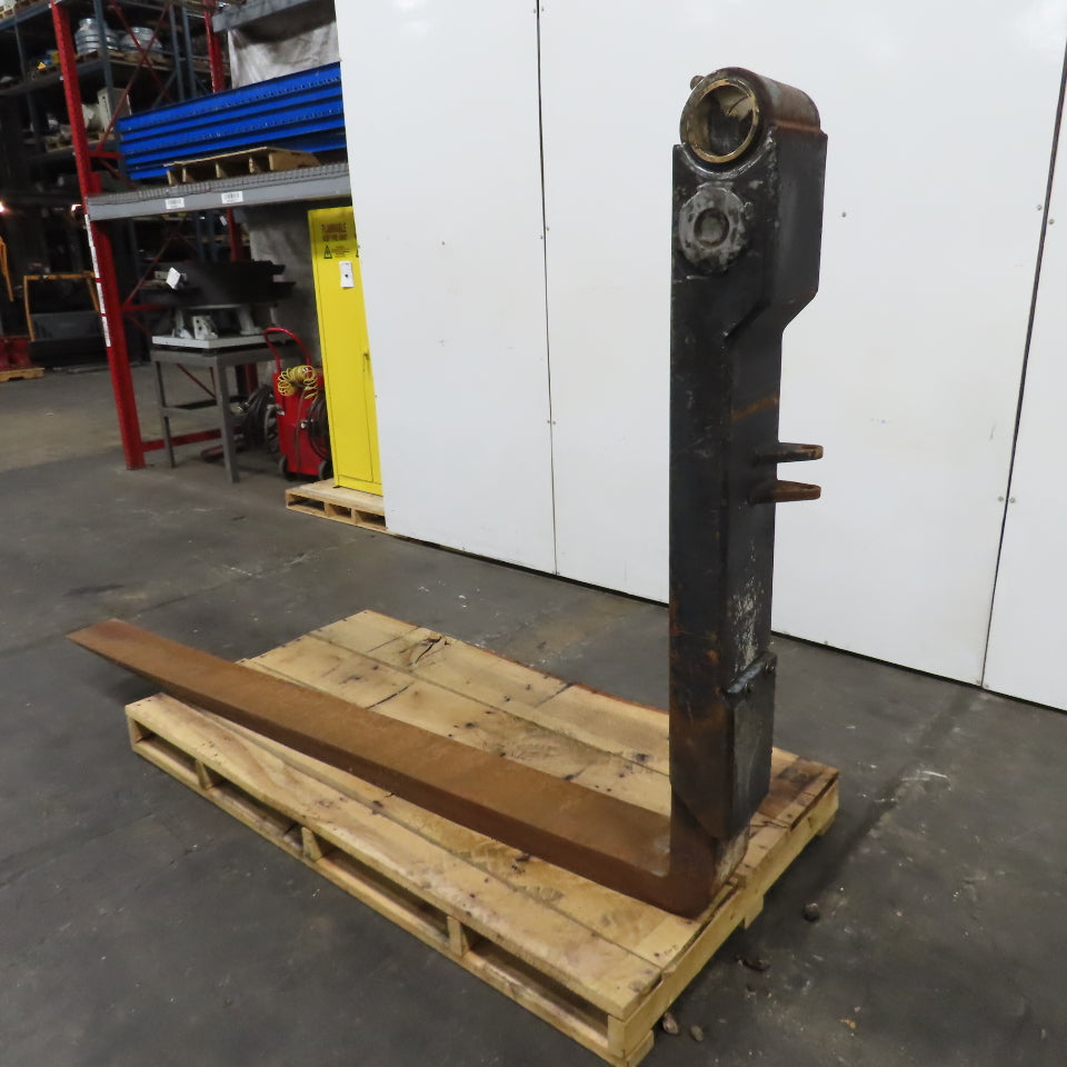 96" Long x 8" Wide Shaft Mounted Inline Tapered Fork 13,650LB Cap. 3.940" Shaft