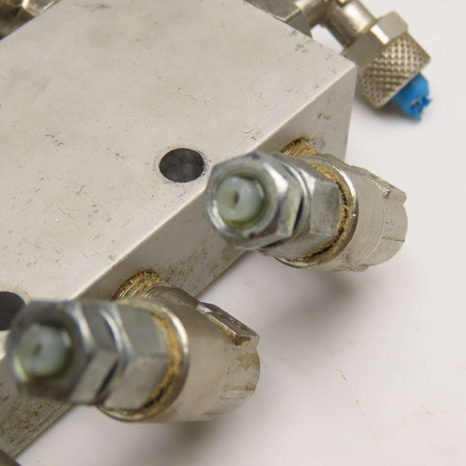 1/4" x 1/8" Aluminum Lubrication Manifold 6 Way