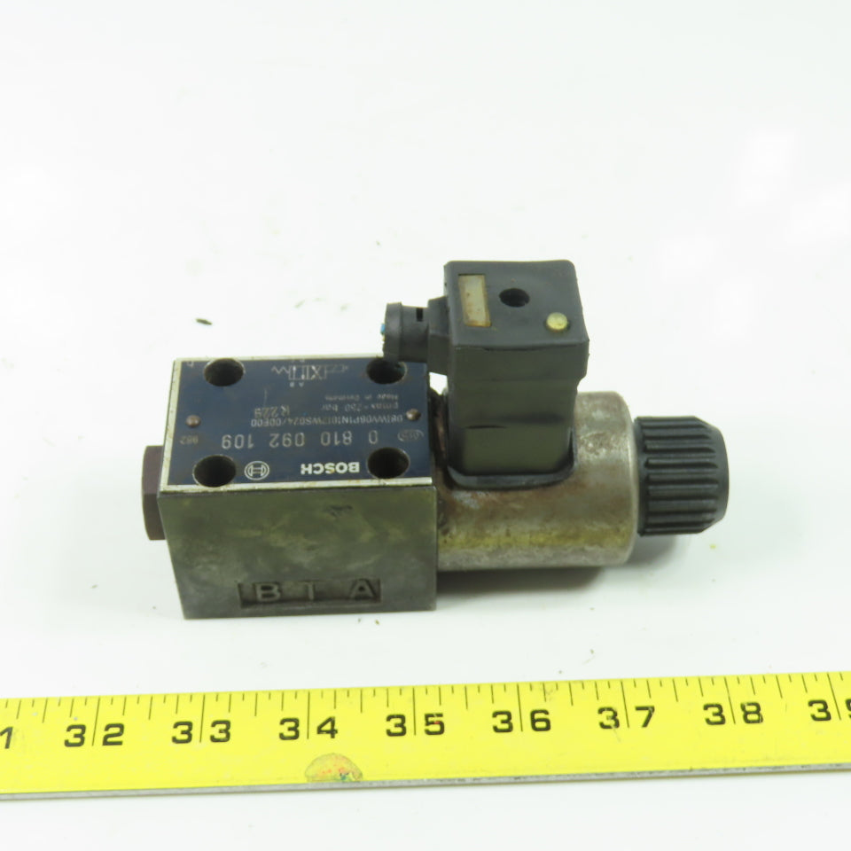 Bosch 0 810 092 109 081WV06P1N1012WS024/00E00 Hydraulic Directional Valve 250Bar