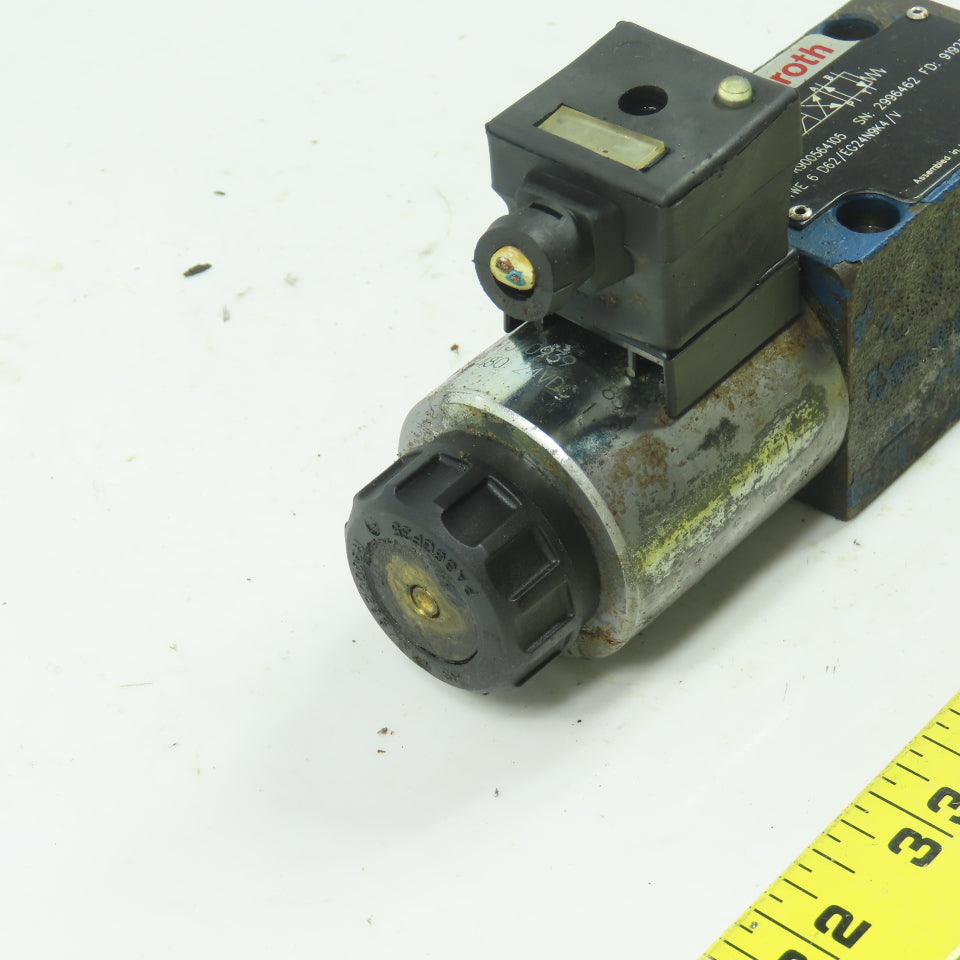 Rexroth R900564105 Hydraulic Directional Control Valve 24VDC Coil