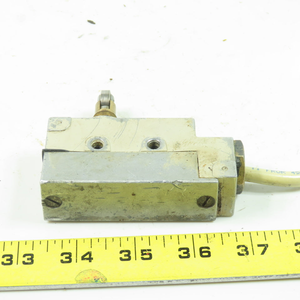 ZE-021-2G Limit Switch 15A 480VAC 1/4HP