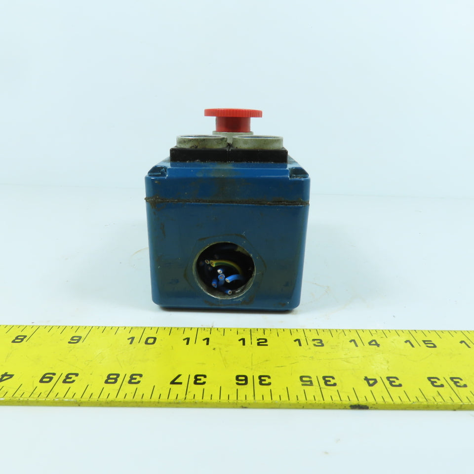 3-Button Machine Control Station (2) Momentary Contact Switches (1 E-Stop Switch