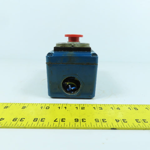 3-Button Machine Control Station (2) Momentary Contact Switches (1 E-Stop Switch