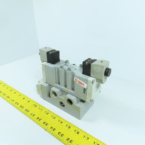 Parker H26VXBG023C 3 Position Pneumatic Solenoid Valve 145PSI 120V Coil