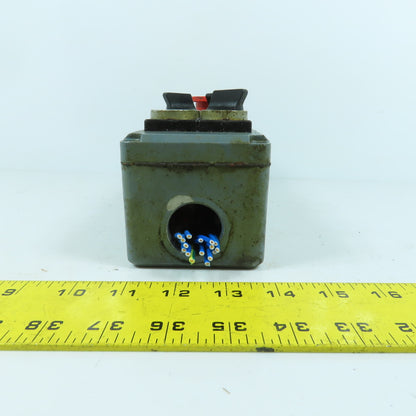 7-Button Machine Control Station (3) Momentary Contact (3 Switches) 1 E-Stop