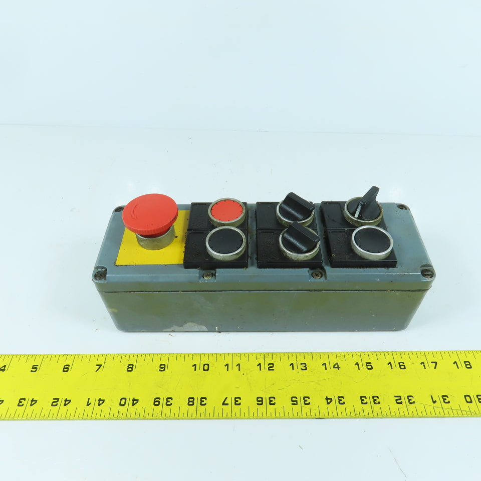 7-Button Machine Control Station (3) Momentary Contact (3 Switches) 1 E-Stop