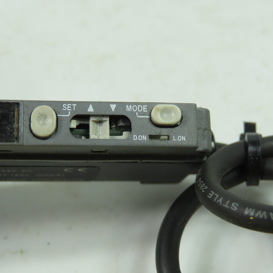 Keyence FS-V11 Fiber Optic Amplifier Sensor 12-24VDC 100mA