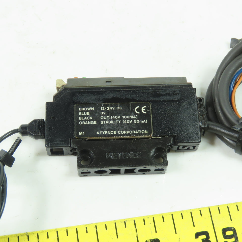 Keyence FS-M1 Photoelectric Fiber Optic Amplifier 12-24VDC 100mA Lot Of 2