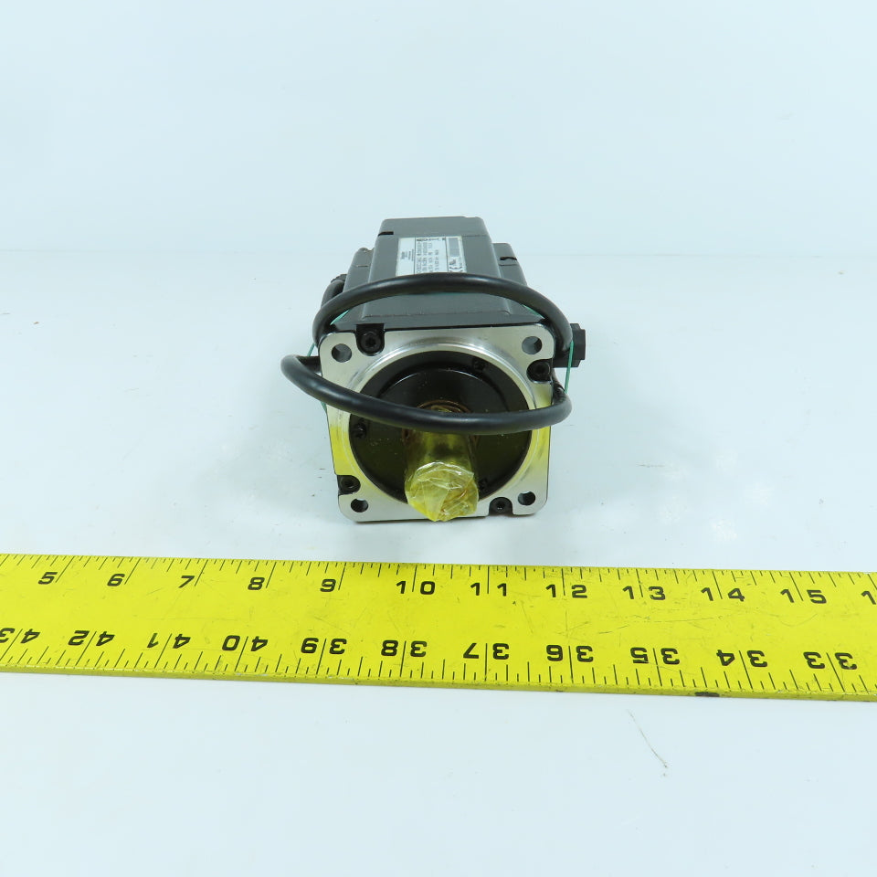 Schneider BCH0802O32A1C 750W Servo Motor 2.39Nm 3000RPM 110V