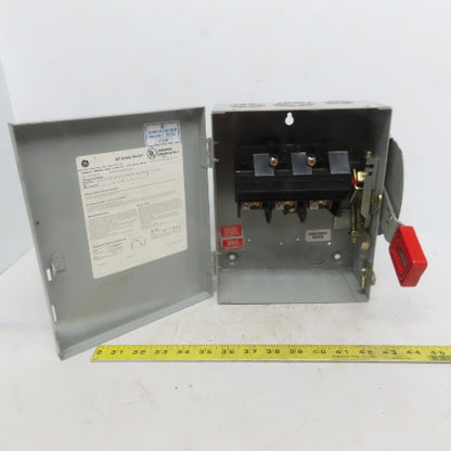 General Electric THN3361 30A 600V 3 Pole Non-Fusible Safety Disconnect Switch