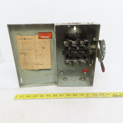 General Electric TG4321 30A 240V 3 Pole Fusible Safety Disconnect Switch