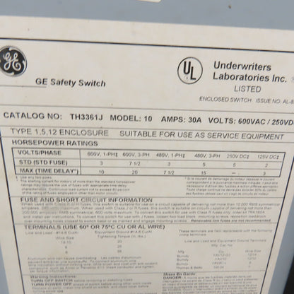 General Electric TH3361J Model 10 30A 600V 3P Fusible Safety Disconnect Switch