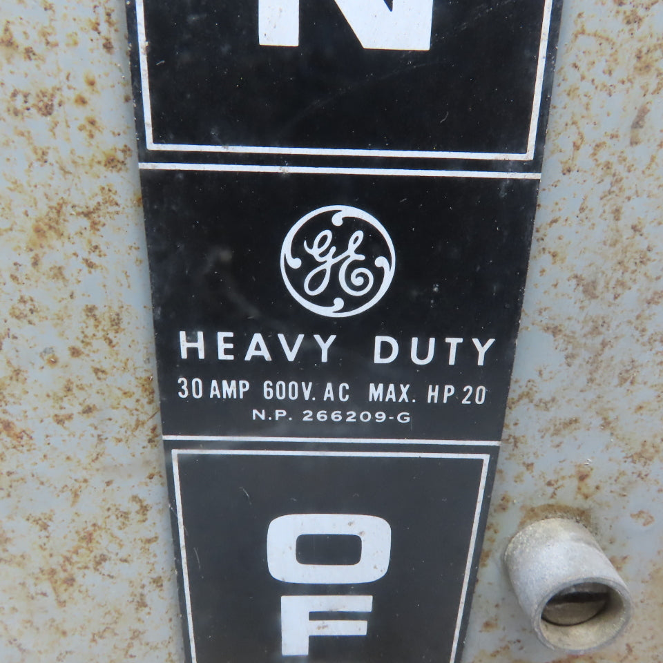 General Electric TH3361J Model 10 30A 600V 3P Fusible Safety Disconnect Switch