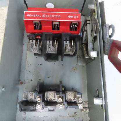 General Electric TH3362J Model 1 60A 600V 3P Fusible Safety Disconnect Switch