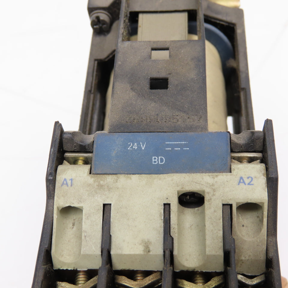 Telemecanique LP1 D32 10 LR2D2353 600V 18kW MAX Motor Starter 23-32A Trip Range