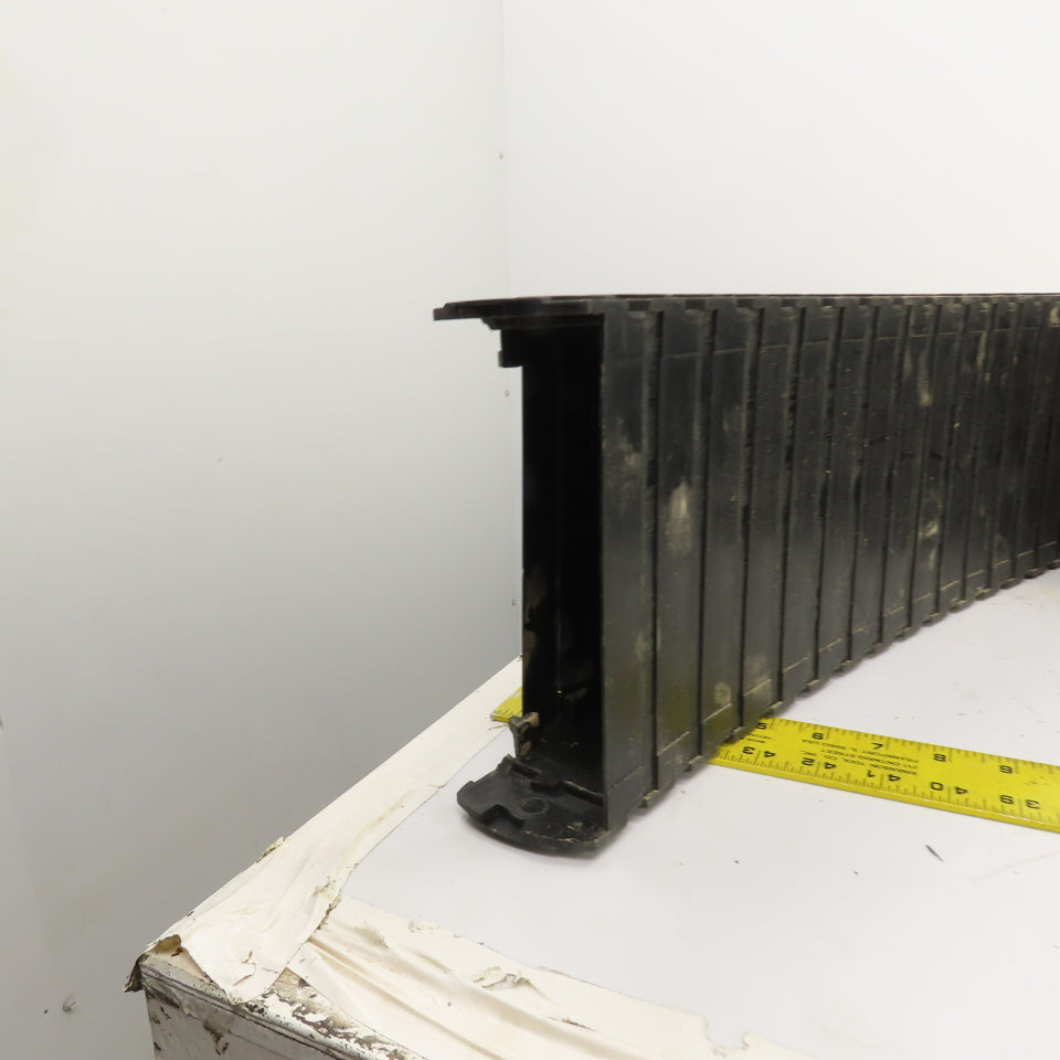 Igus 68.3.150 118" OAL Enclosed Cable & Hose Carrier Energy Chain 6.75 x 1.75"
