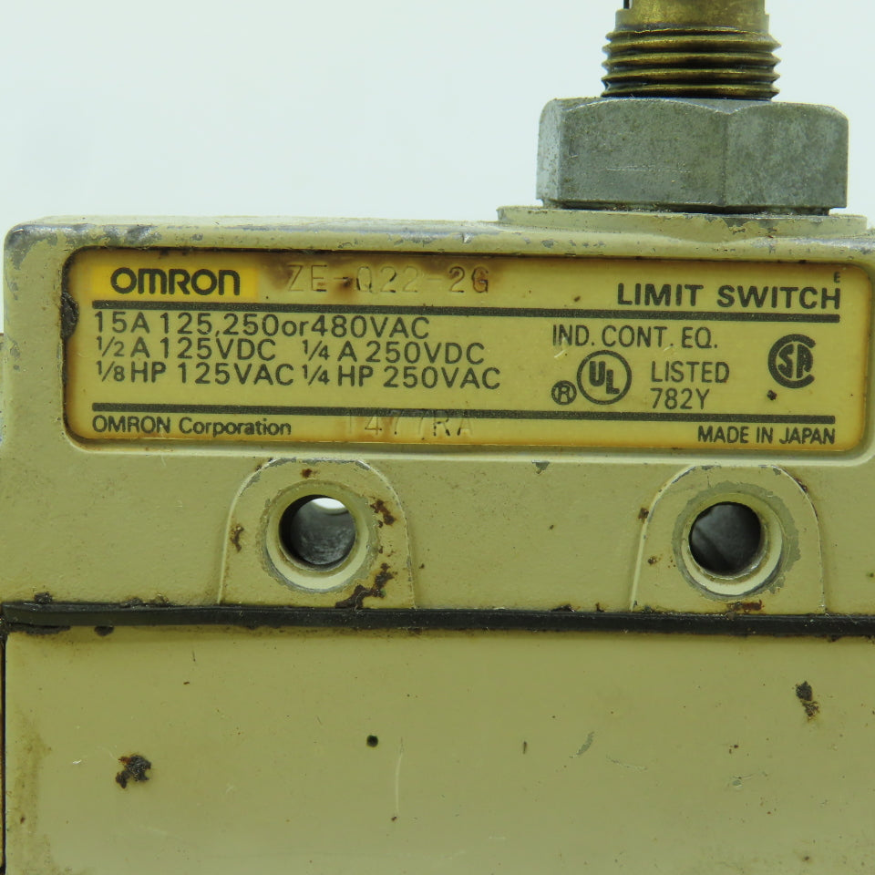 Omron ZE-Q22-2G Roller Plunger Limit Switch 15A 125-250-480VAC 1/4HP
