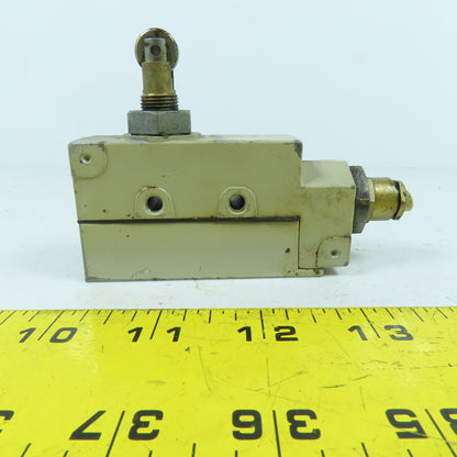 Omron ZE-Q22-2G Roller Plunger Limit Switch 15A 125-250-480VAC 1/4HP