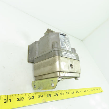 Barksdale DPD2T-A80SS Differential Pressure Switch 160PSI 1/8" NPT