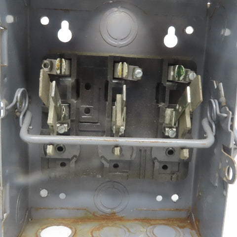 Square D D-91351 Ser A3 30A 240V 3 Pole Non -Fused Safety Switch Disconnect