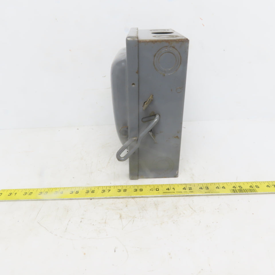 Square D D-91351 Ser A3 30A 240V 3 Pole Non -Fused Safety Switch Disconnect