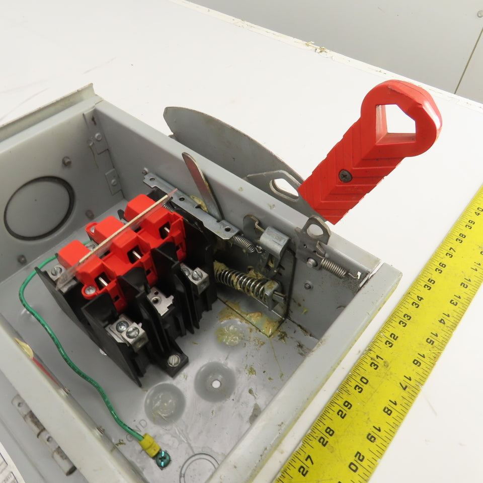 Siemens HNF361R 30A Heavy Duty Non-Fusible Safety Disconnect Switch 600VAC 3R