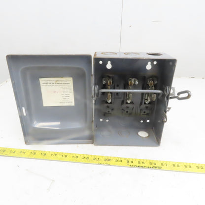 Square D D-91351 Ser A3 30A 240V 3 Pole Non-Fused Safety Switch Disconnect
