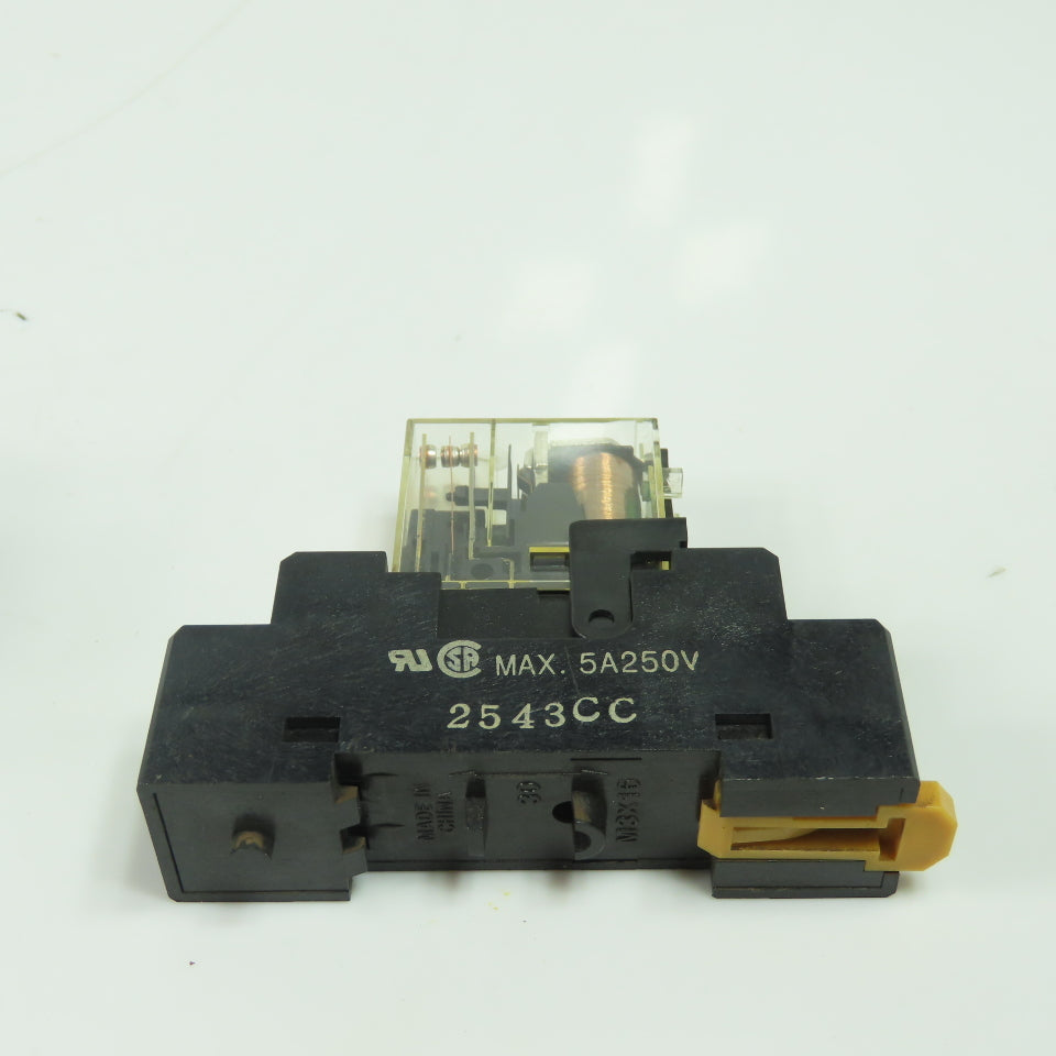 G2R-2-SN 24VDC Relay W/ Socket Base Lot Of 10