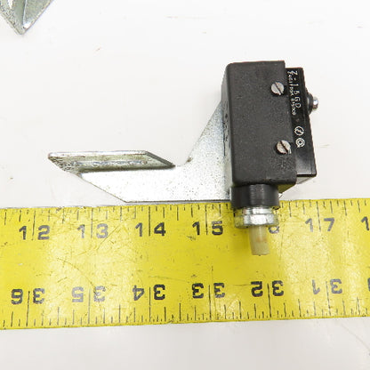 Omron Z-15GD 250V AC 125/250VDC Limit Switch Lot Of 5