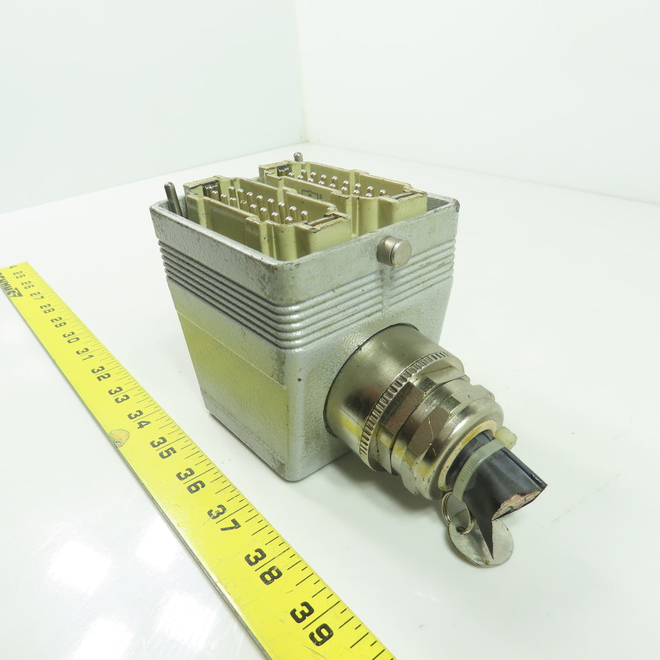ILME IP65 VR2 Enclosure Panel Interface Connector 32-Pin Male 14A 600V