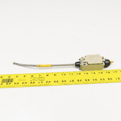 Omron D4B-4181N 400V 15A Spring Coil SPDT Snap Action Limit Switch