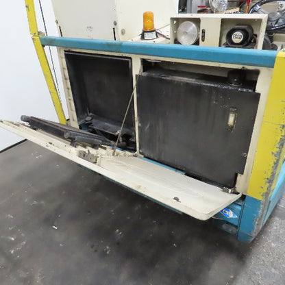 Tennant 810 Rider Parking Lot Floor Industrial Warehouse Sweeper LP-Needs Repair