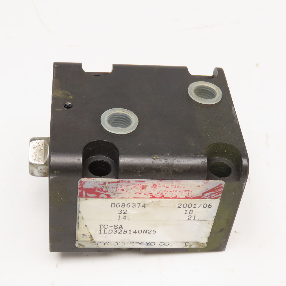 Toyo-Oki TC-SA 32mm Bore 25mm Stroke 18mm Rod Hydraulic Cylinder 14MPa