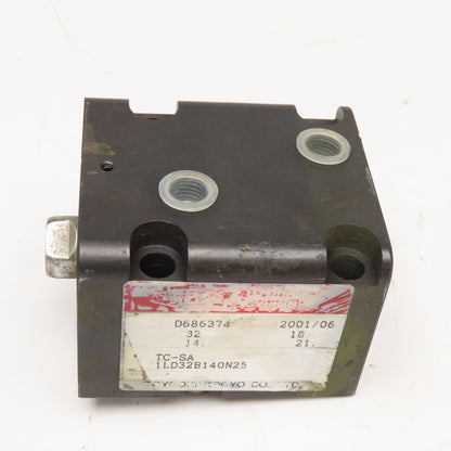 Toyo-Oki TC-SA 32mm Bore 25mm Stroke 18mm Rod Hydraulic Cylinder 14MPa