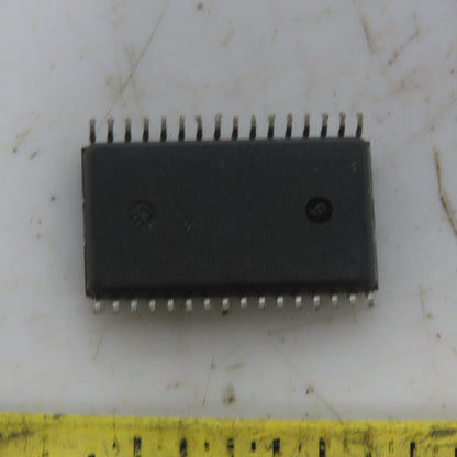 Hitachi 658512ALFP-8 ic Chip Lot of 44